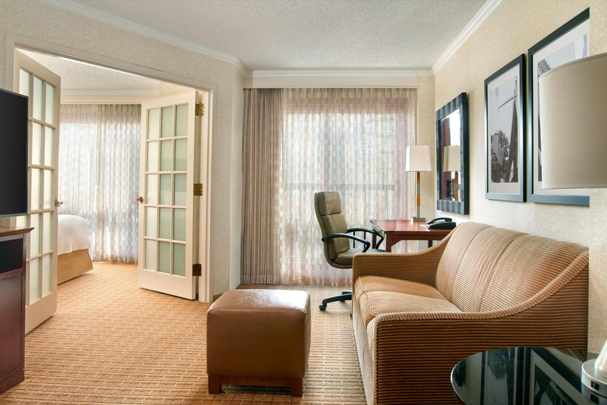 Atlanta Marriott Suites Midtown Exteriér fotografie