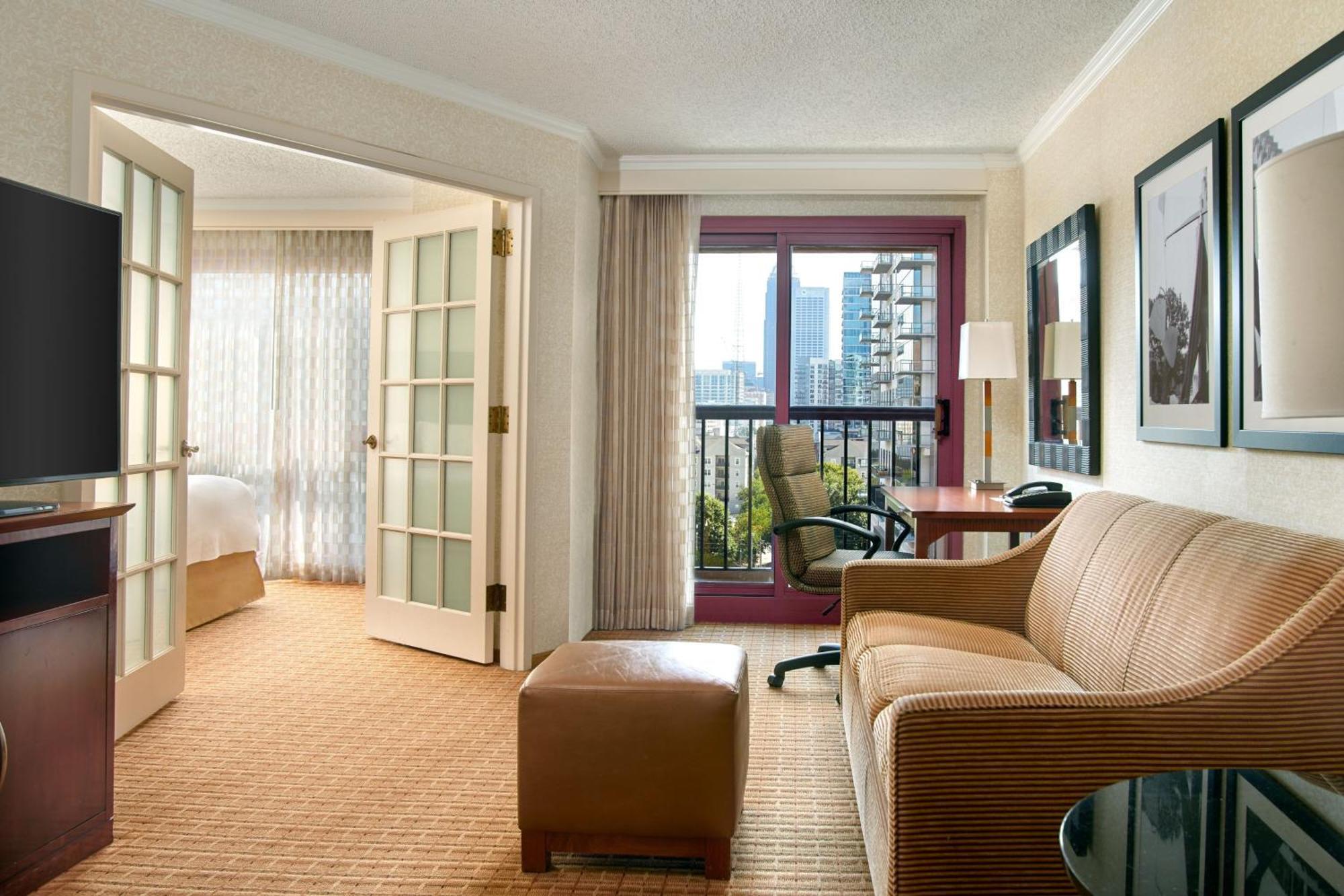 Atlanta Marriott Suites Midtown Exteriér fotografie